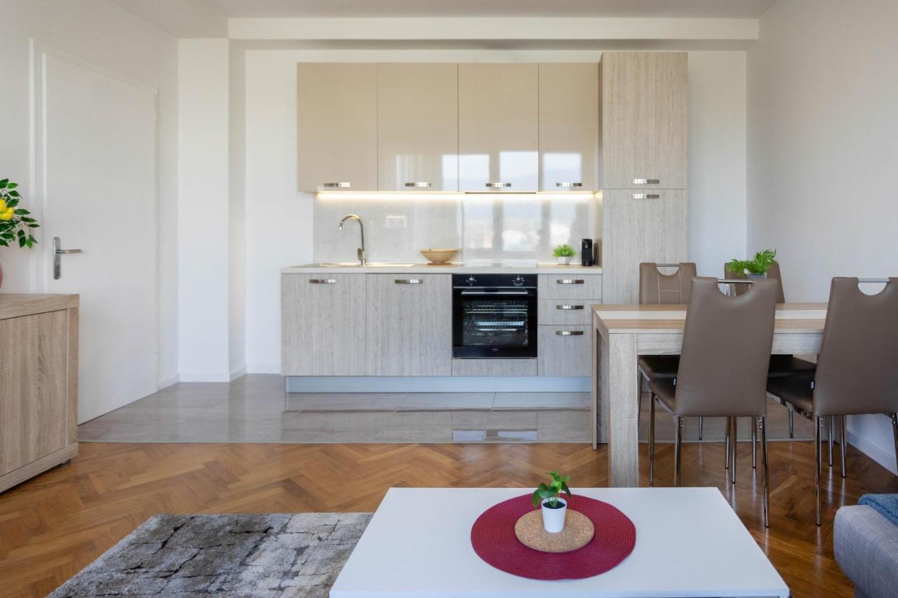 זאגרב Spacious 2Bdr Apartment- Skyline View מראה חיצוני תמונה